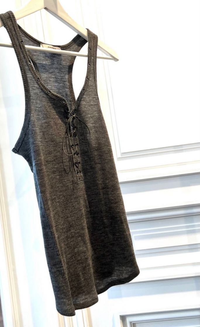  DARK GREY