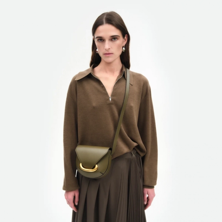  DEEP OLIVE